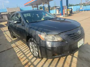 Toyota Camry XLE V6 4dr Sedan (3.5L 6cyl 6AM) 2007 Gray