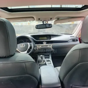 Lexus ES 2014 Red