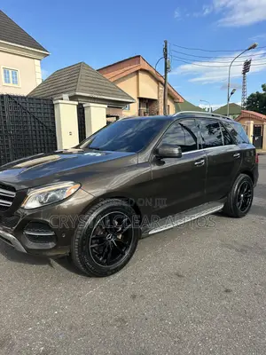 Mercedes-Benz GLE-Class GLE 350 2016 Brown