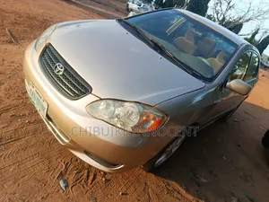 Toyota Corolla 2005 Gold