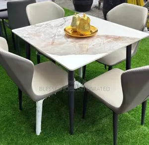Dining Table Site 4 Seaters