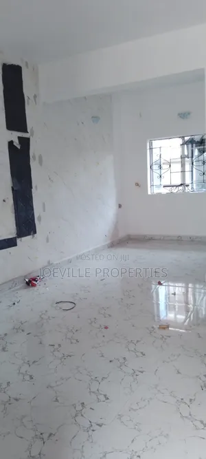 3bdrm Apartment in Rumunduru, Port-Harcourt for rent