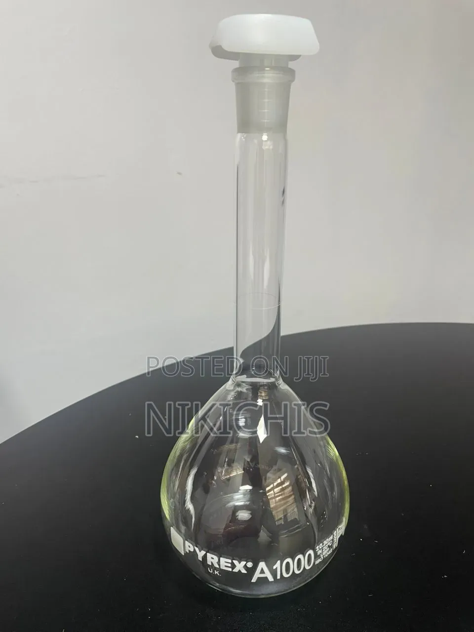Pyrex Volumetric Flask, Class A, 1000 Ml