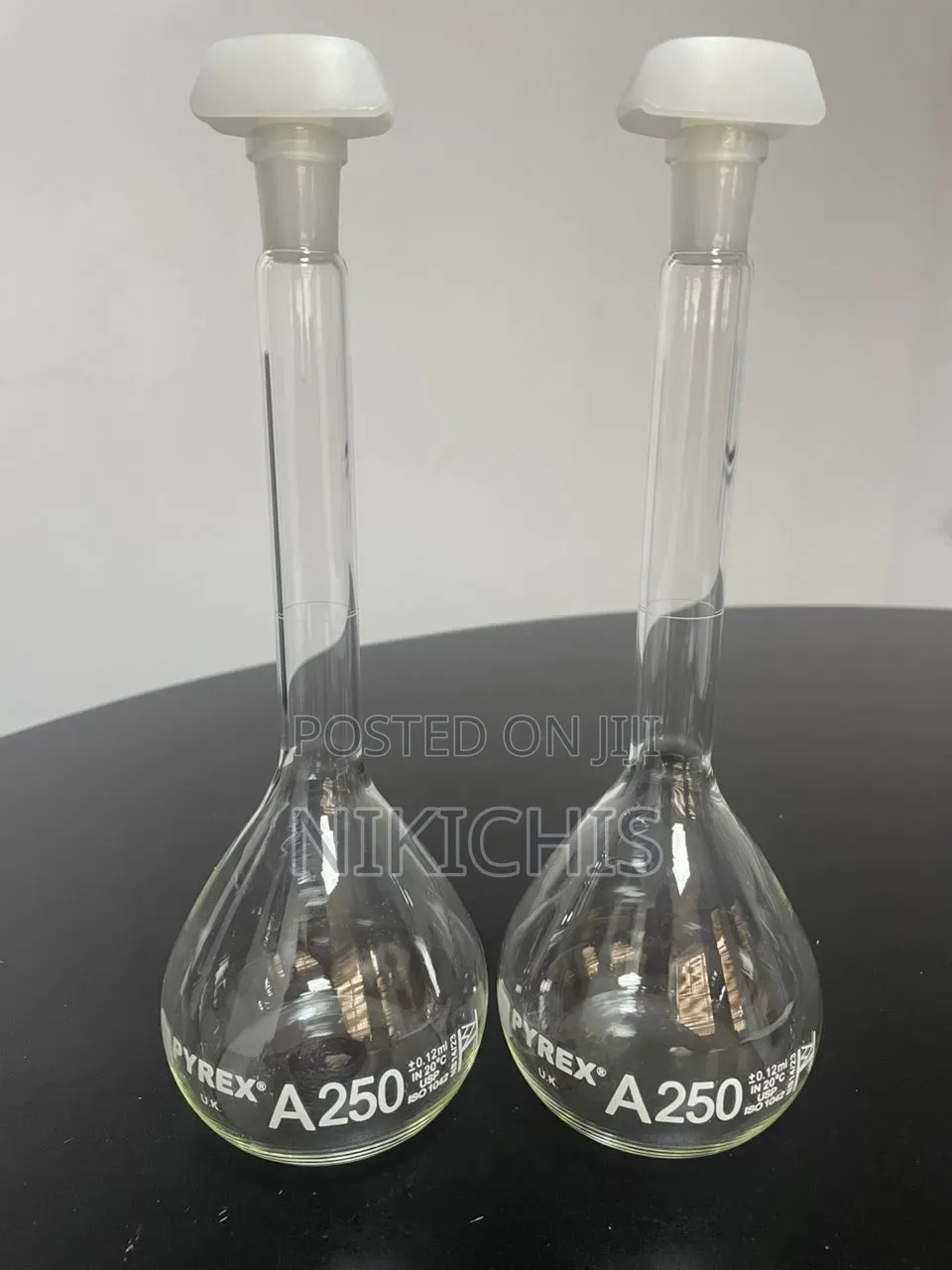 Pyrex Volumetric Flask, Class A, 250 Ml