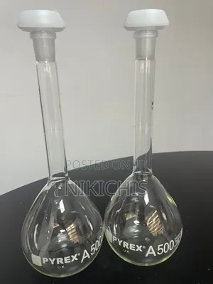 Pyrex Volumetric Flask, Class A, 500 Ml