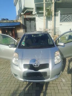 Toyota Yaris 1.4 2002 Silver