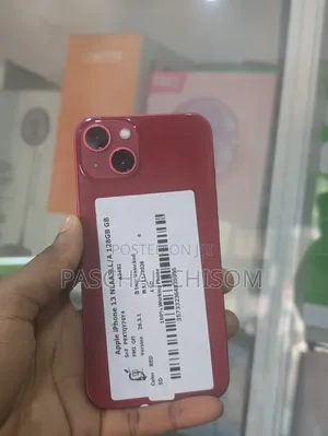Apple iPhone 13 128 GB Red