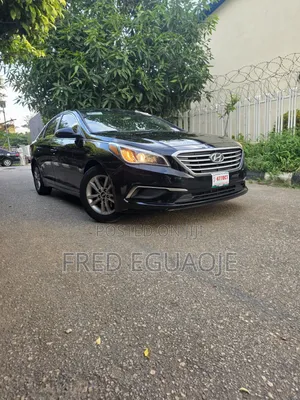 Hyundai Sonata Base Sedan FWD (2.4L 4cyl 6A) 2016 Black