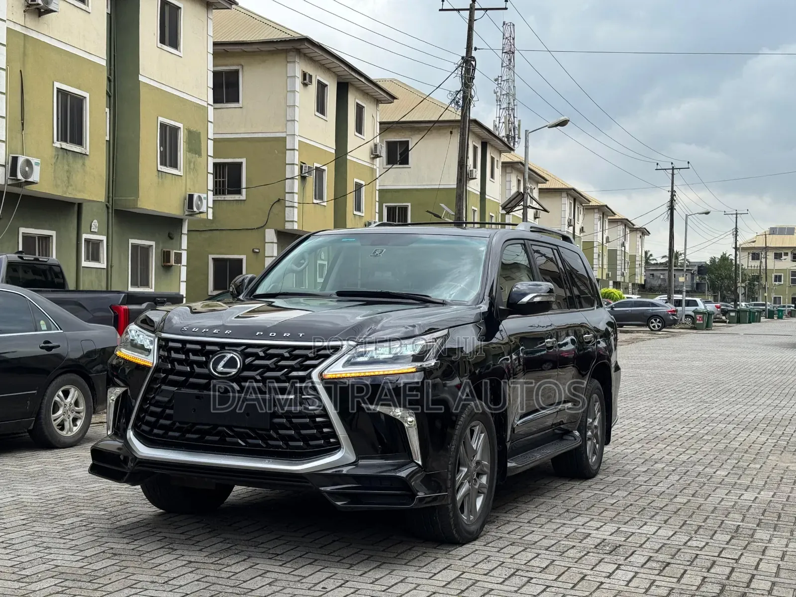 Lexus LX 570 2010 Black