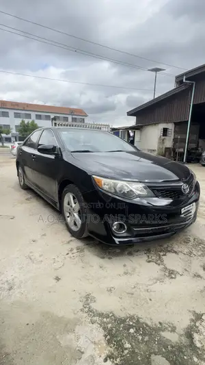 Toyota Camry 2013 Black