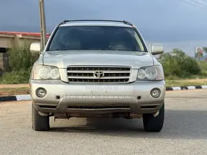 Toyota Highlander Limited V6 4x4 2004 Gold