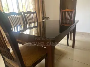 Furring Dining Table