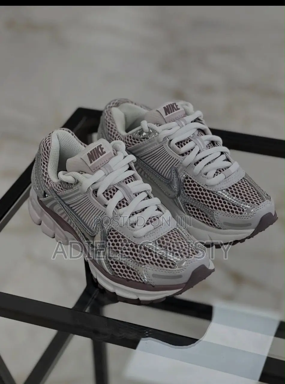 Nike Air Vomero 5 SNKS