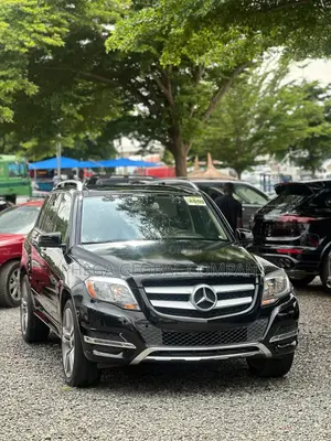 Mercedes-Benz GLK-Class 350 2014 Black