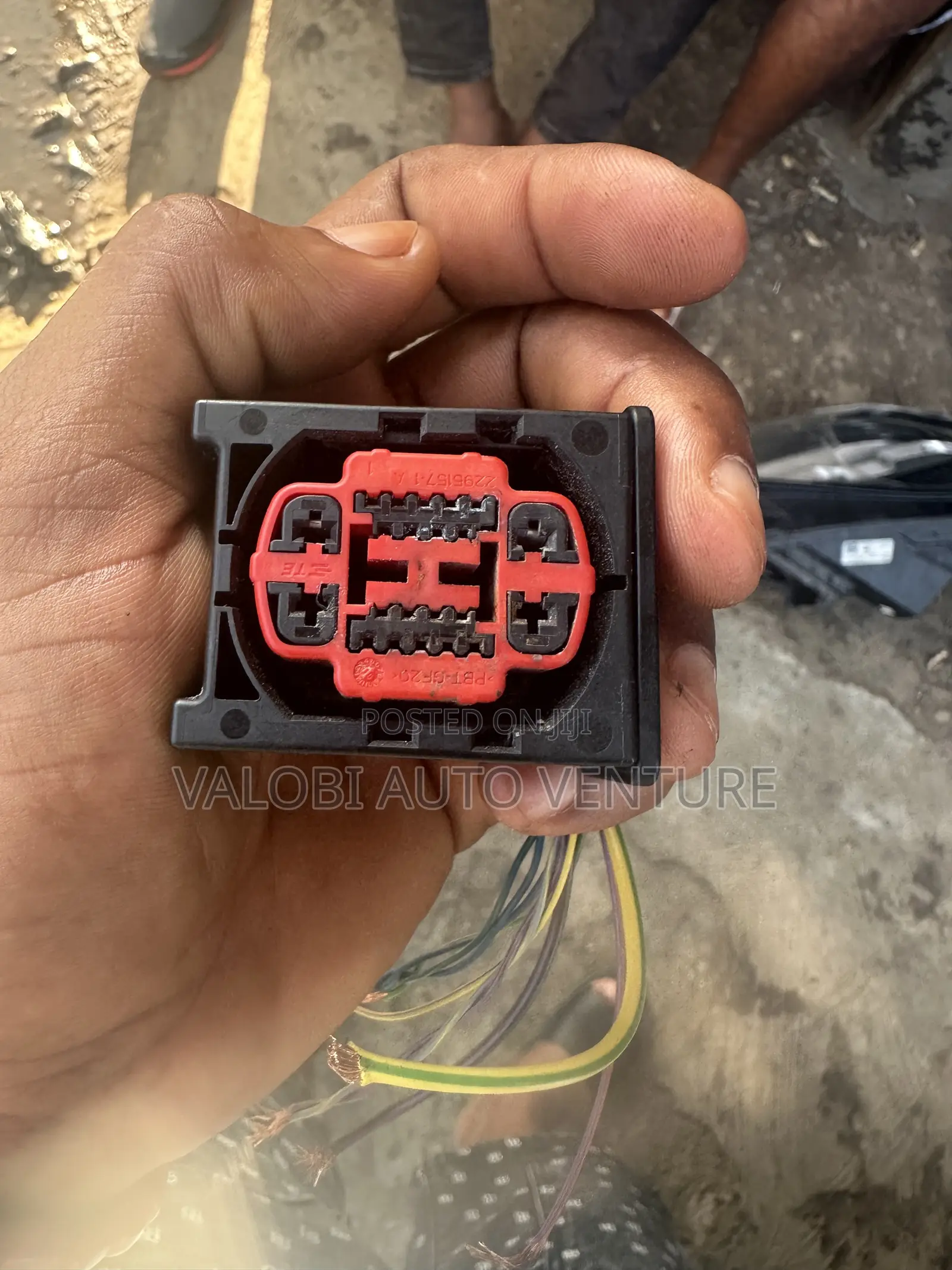 Headlight Socket Range Rover 2020