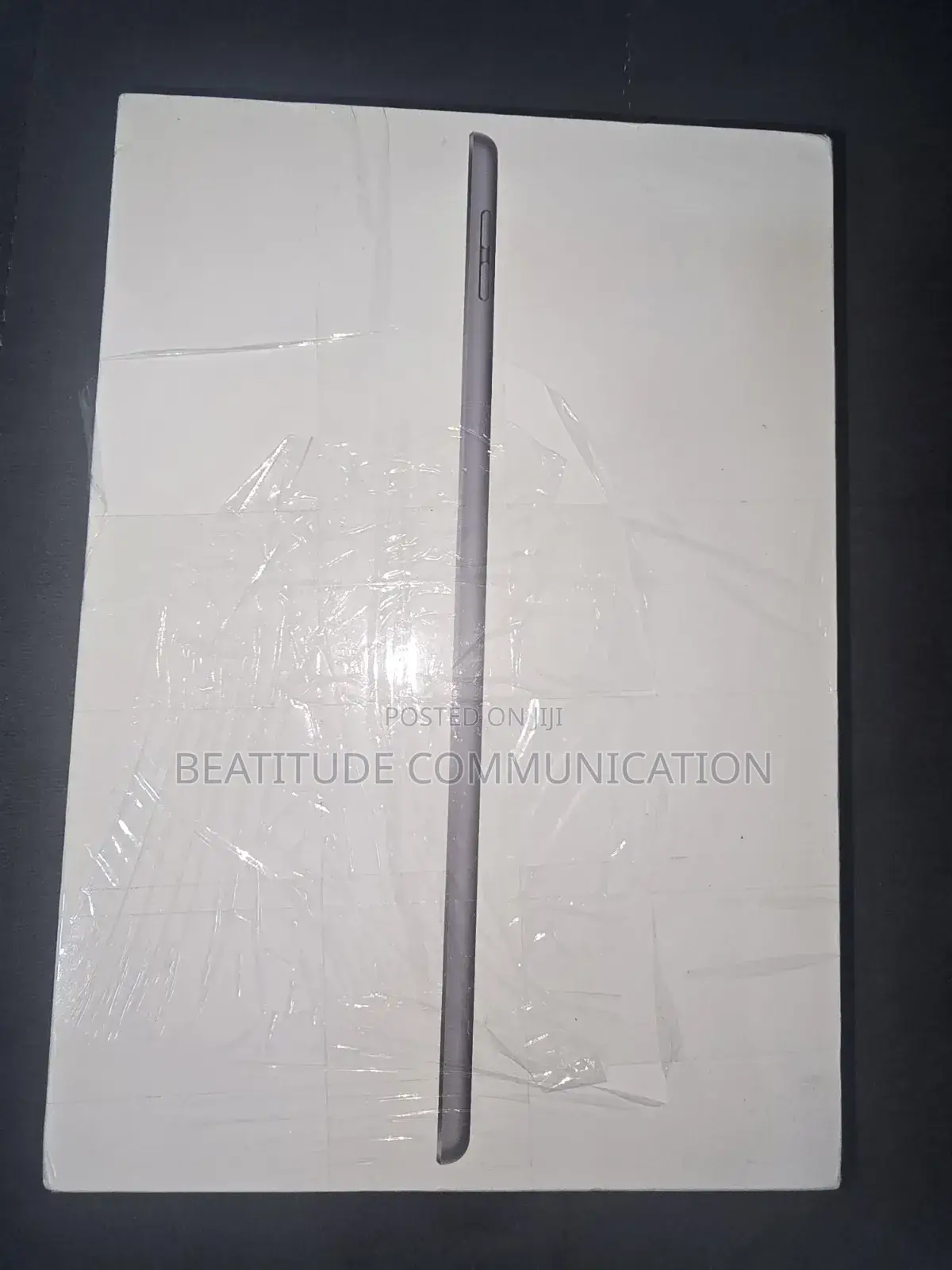 New Apple iPad 10.2 (2021) 64 GB Gray