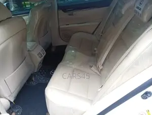 Lexus ES 2014 White