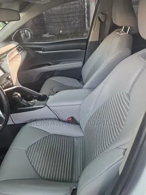 Toyota Camry 2018 White
