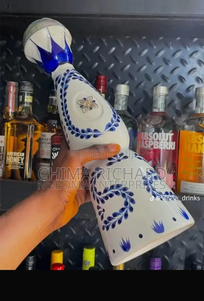 Clase Azul