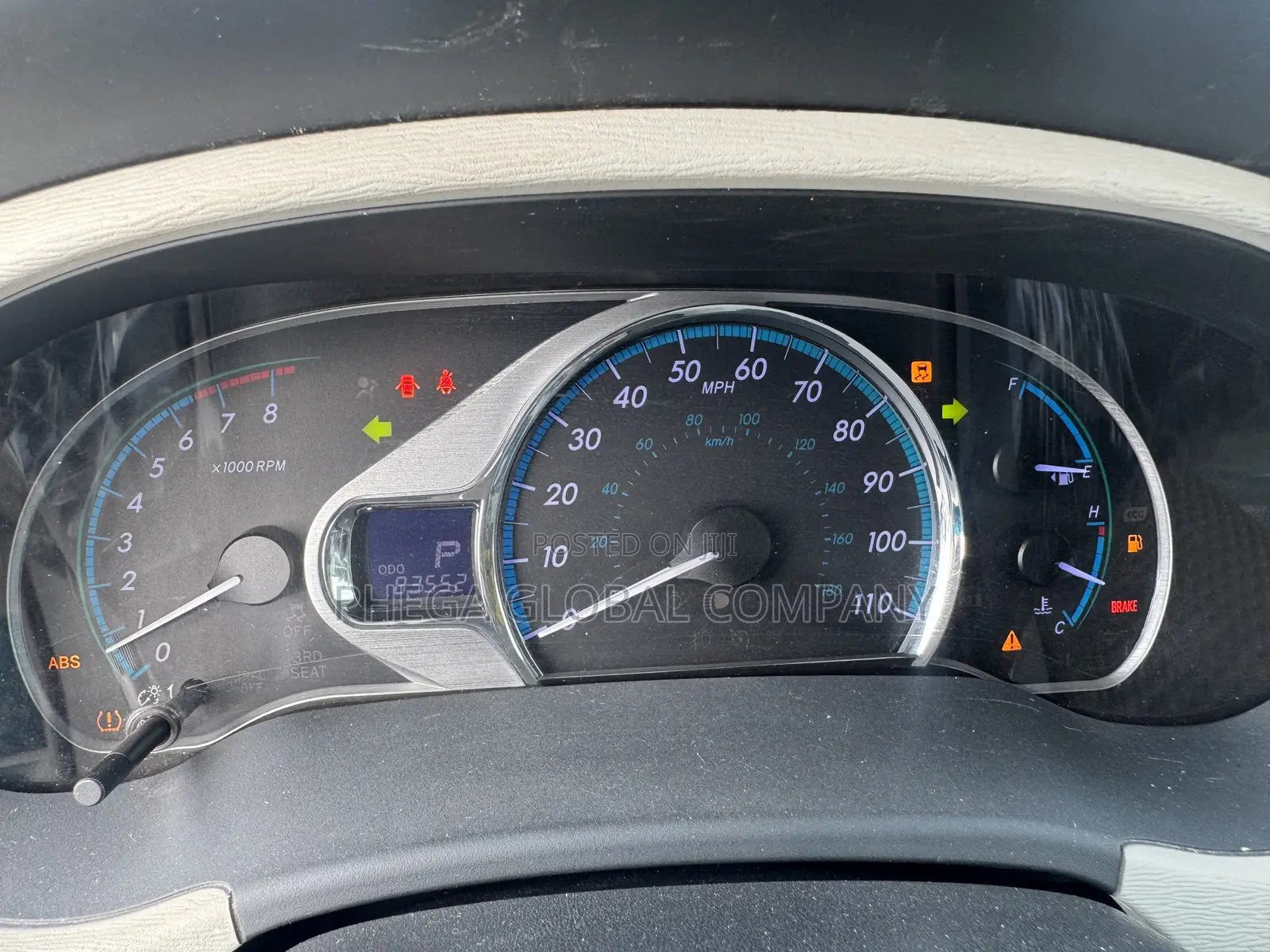 Toyota Sienna XLE 8 Passenger 2012 Silver