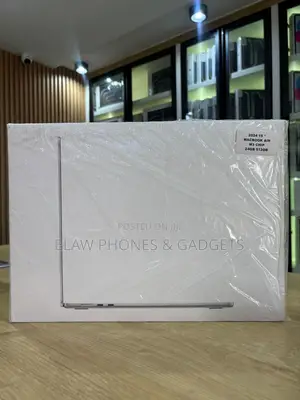 New Laptop Apple MacBook Air 2024 M3 24GB Intel Core Ultra 5 SSD 512GB