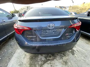 Toyota Corolla SE Special Edition 4dr Sedan (1.8L 4cyl CVT) 2017 Gray