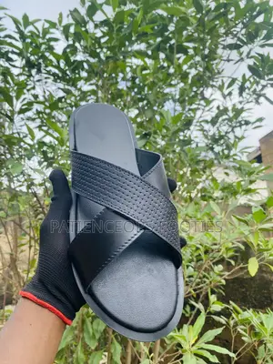 Male Palm Slippers