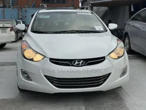 Hyundai Elantra Limited Sedan FWD (1.8L 4cyl 6A) 2013 White