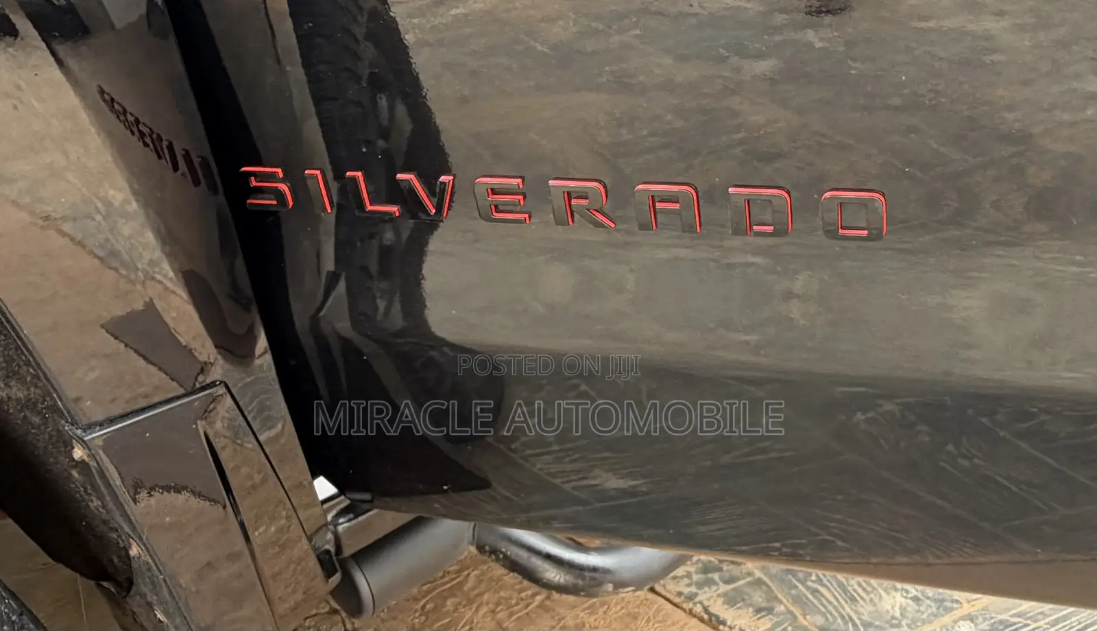 Chevrolet Silverado 2020 Black