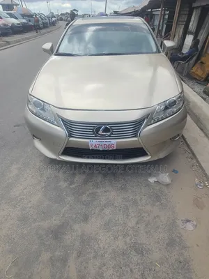 Lexus ES 2014 Gold