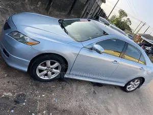 Toyota Camry SE 4dr Sedan (2.4L 4cyl 5A) 2009 Blue