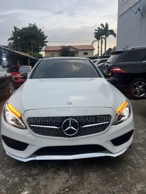 Mercedes-Benz C43 4Matic Sedan AWD (3.0L V6 9AM) 2017 White