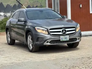 Mercedes-Benz GLA-Class GLA250 4dr SUV (2.0L 4cyl Turbo 7AM) 2015 Gray