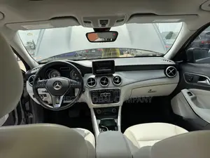 Mercedes-Benz GLA-Class GLA250 4dr SUV (2.0L 4cyl Turbo 7AM) 2015 Gray