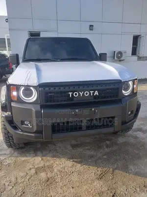 Toyota Land Cruiser Prado 2025 Black
