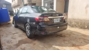 Toyota Corolla 2013 Black