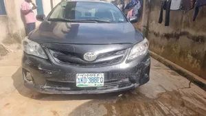 Toyota Corolla 2013 Black