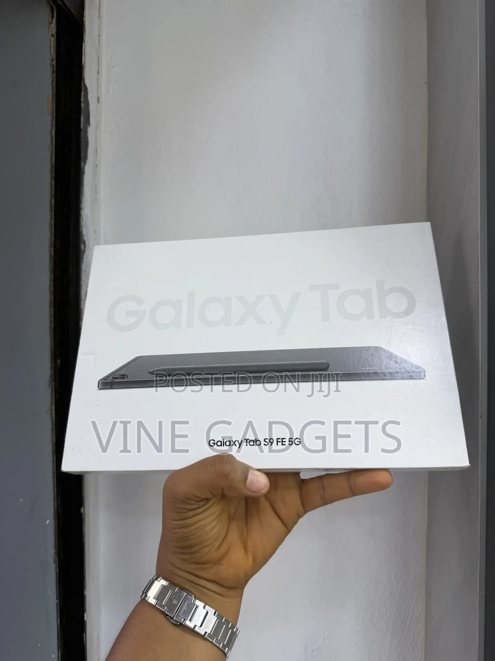 New Samsung Galaxy Tab S9 FE 128 GB Gray