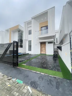4bdrm Duplex in Chevron Well Secured for sale