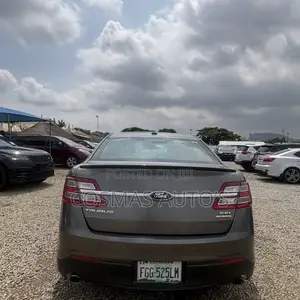 Ford Taurus SE 2013 Gray