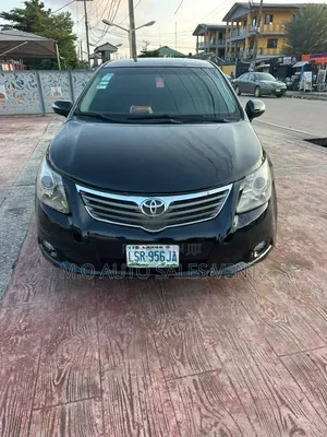 Toyota Avensis 2011 Black