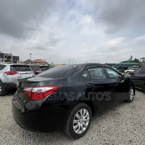Toyota Corolla 2015 Black