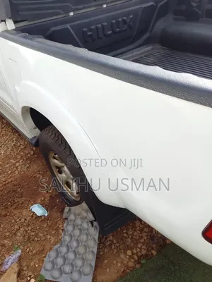Toyota Hilux 2012 White