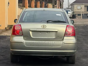 Toyota Avensis 2008 Silver