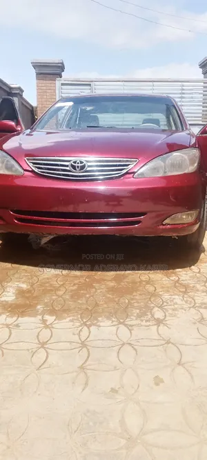 Toyota Camry 2004 Red