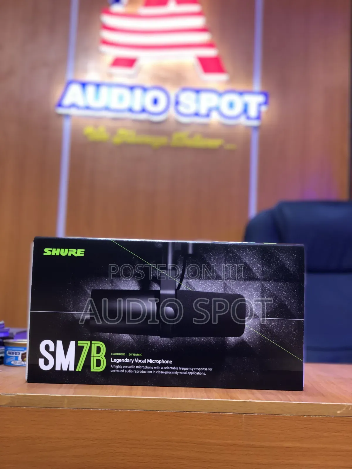 Quality Professional Podcast Dynamic Microphone (Shure Sm-7b)
