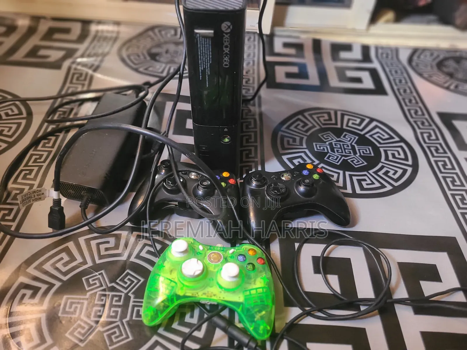 Xbox 360 E Consile