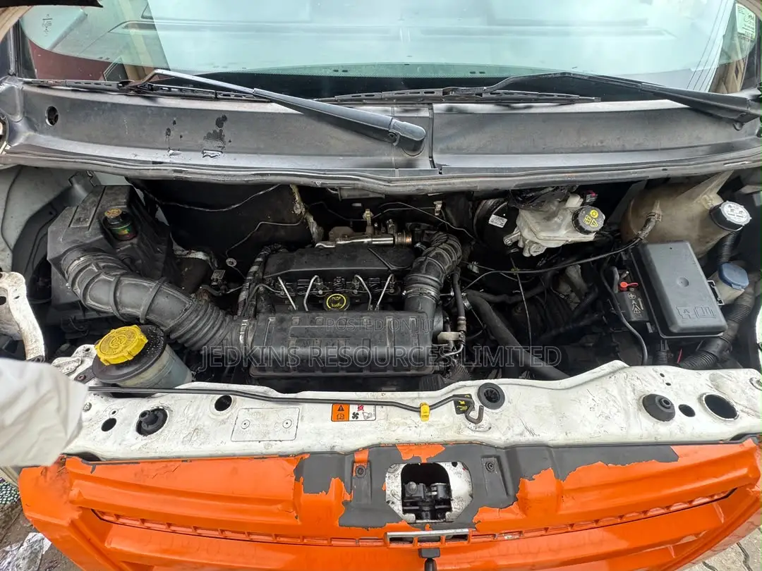 Ford Transit 2013 Orange