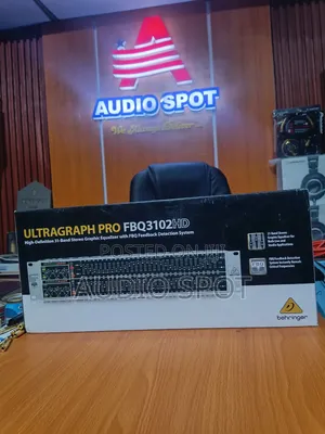 Behringer Ultragraph Pro Fbq3102hd 31 Band Stereo Graphic Equalizer
