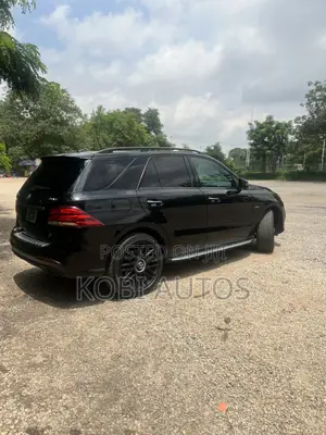 Mercedes-Benz GLE-Class 2016 Black